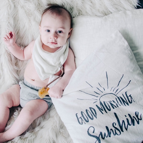 KEWE Clothing - Set of 2 Imperfect Bandana Bibs - Picture 5 of 6